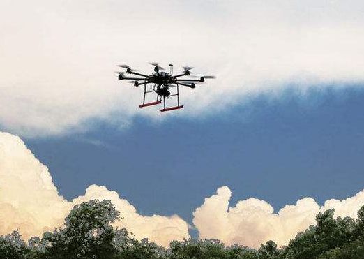  奥尔良飞行俱乐部跨界合作，无人机拍摄全景赛事  